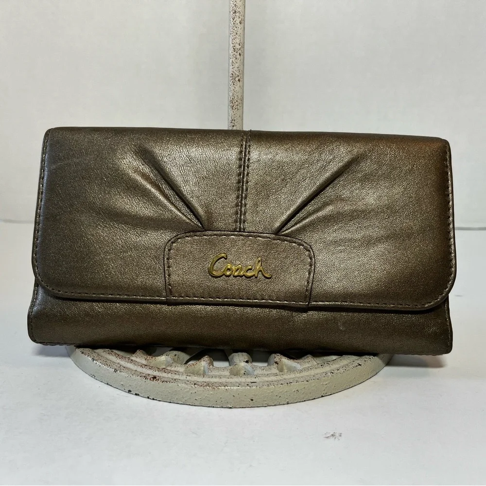 Coach Pewter Metallic Logo Wallet - Picture 1 of 8